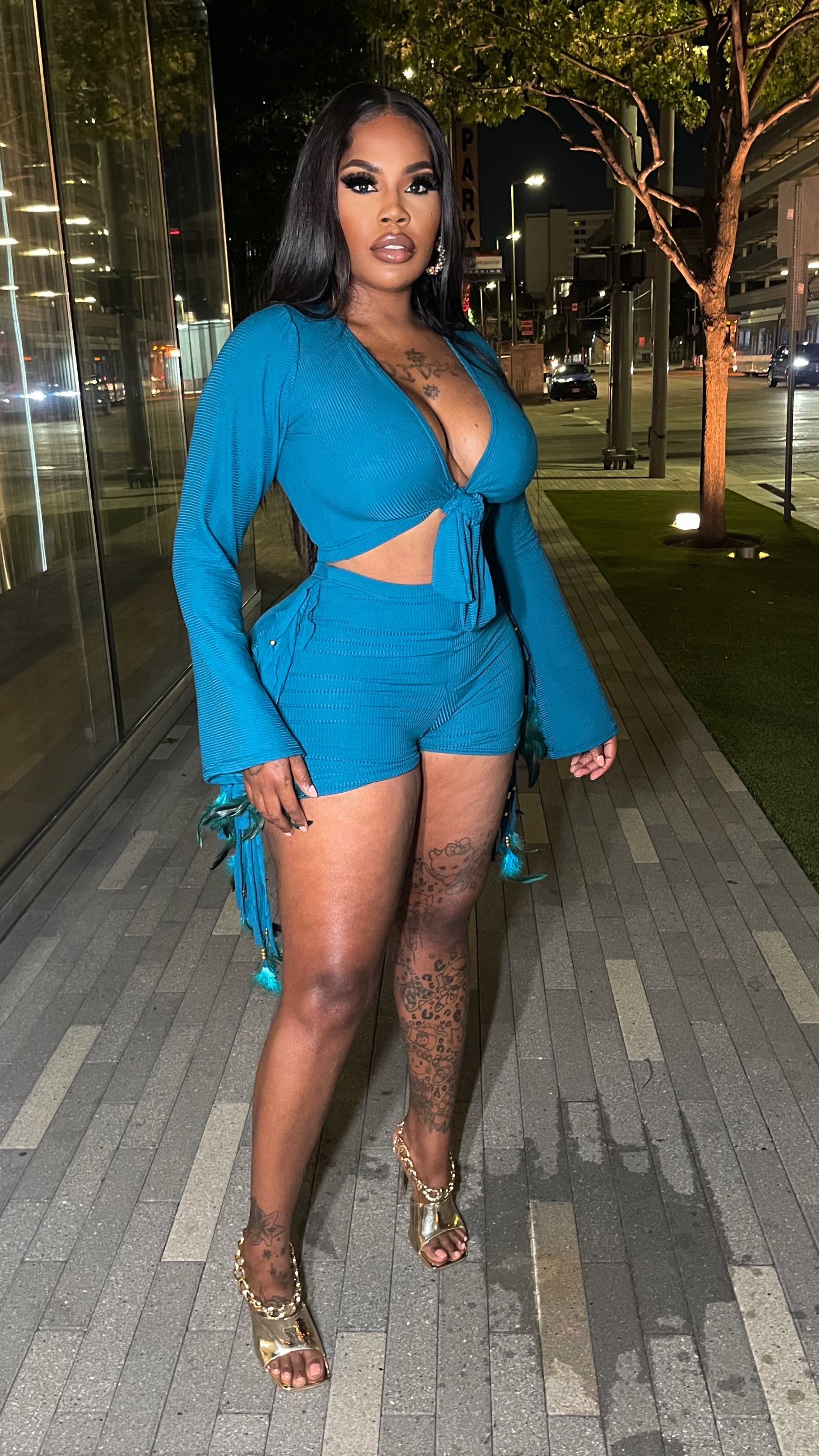 Statement teal short set