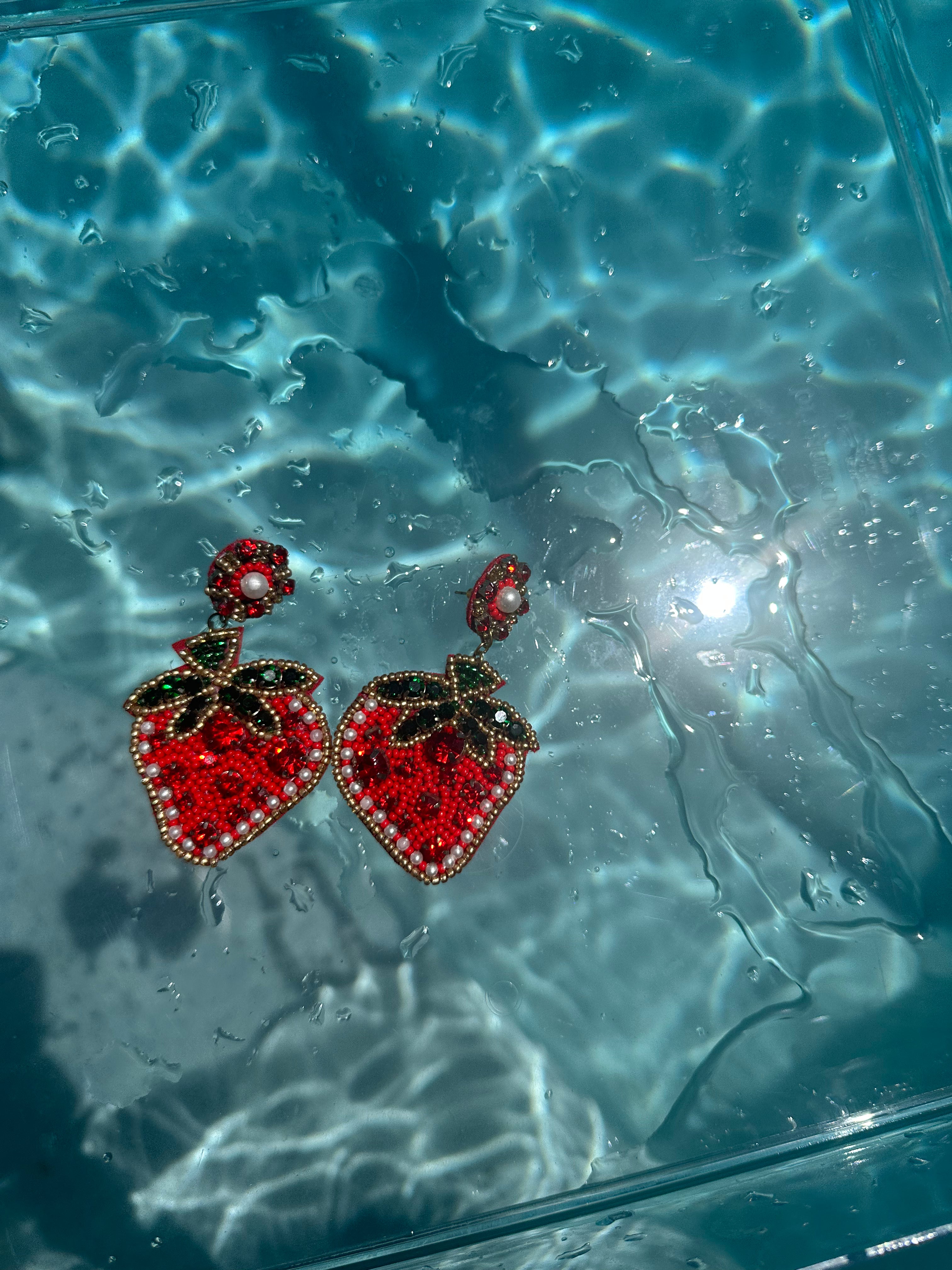 Strawberry 🍓 earrings