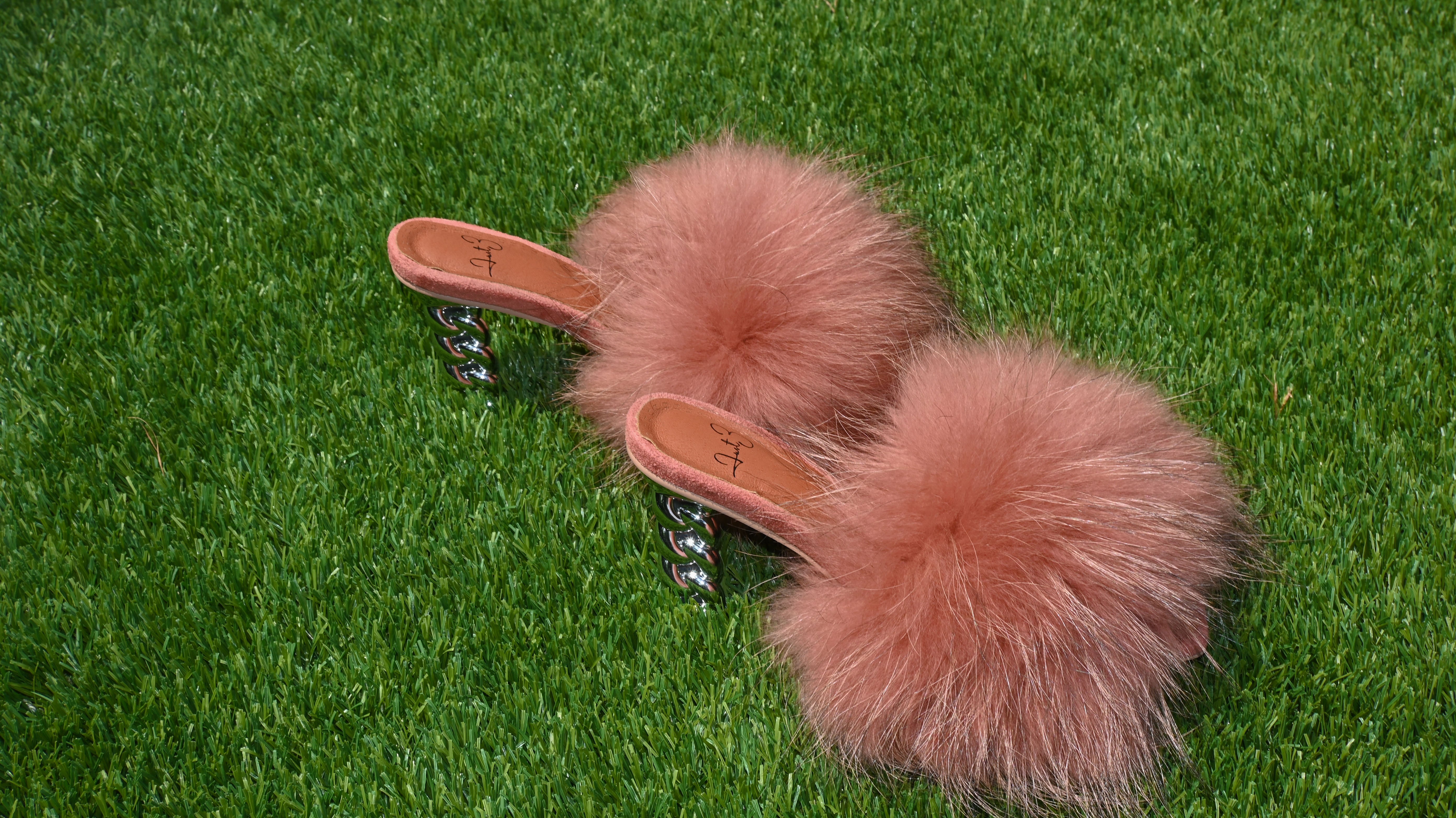 Fur in the summer rose pink mules